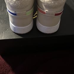 Air Jordan Retro 1 Utility GS Fleece