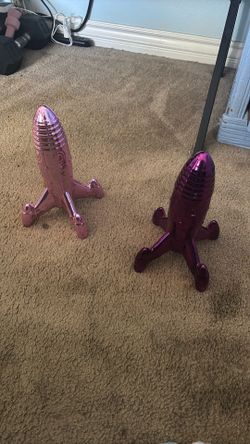 Small Decorating Rocket Ships