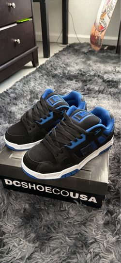 DC Shoes Size 7M New