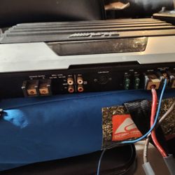 Alpine Subwoofer Amplifier 