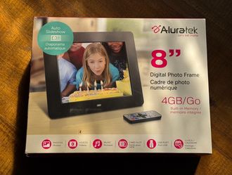 Aluratek 8” Digital Photo Frame – 4GB Built-In Memory – Remote – Original Box