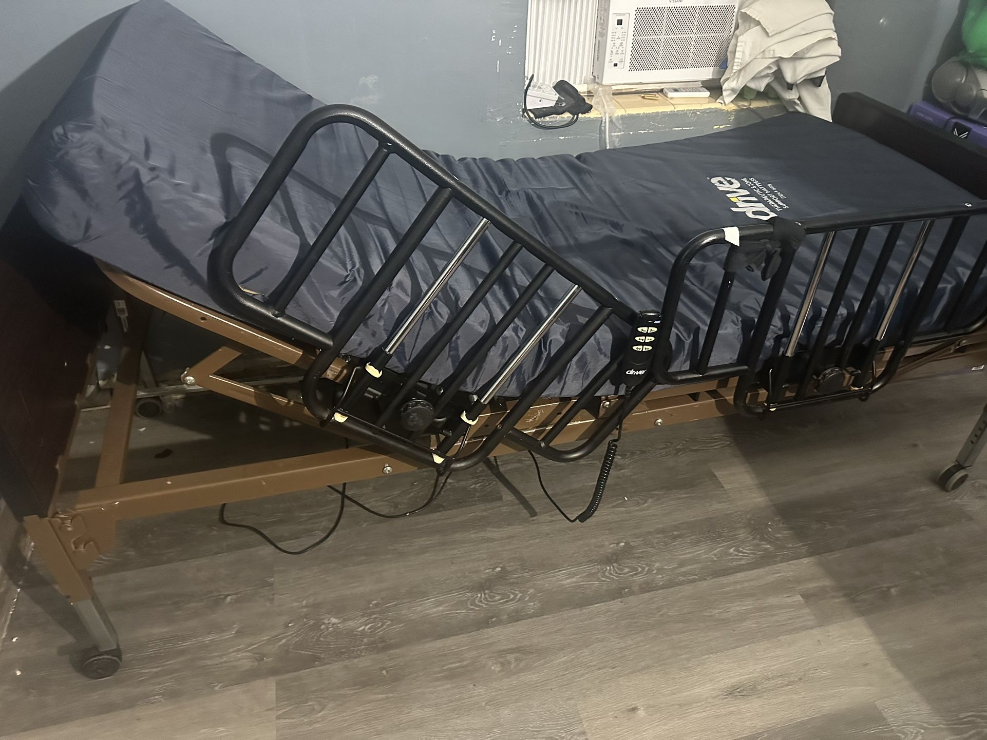 Adjustable bed