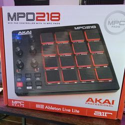 Akai Professional MPD218 16-Pad MIDI Controller