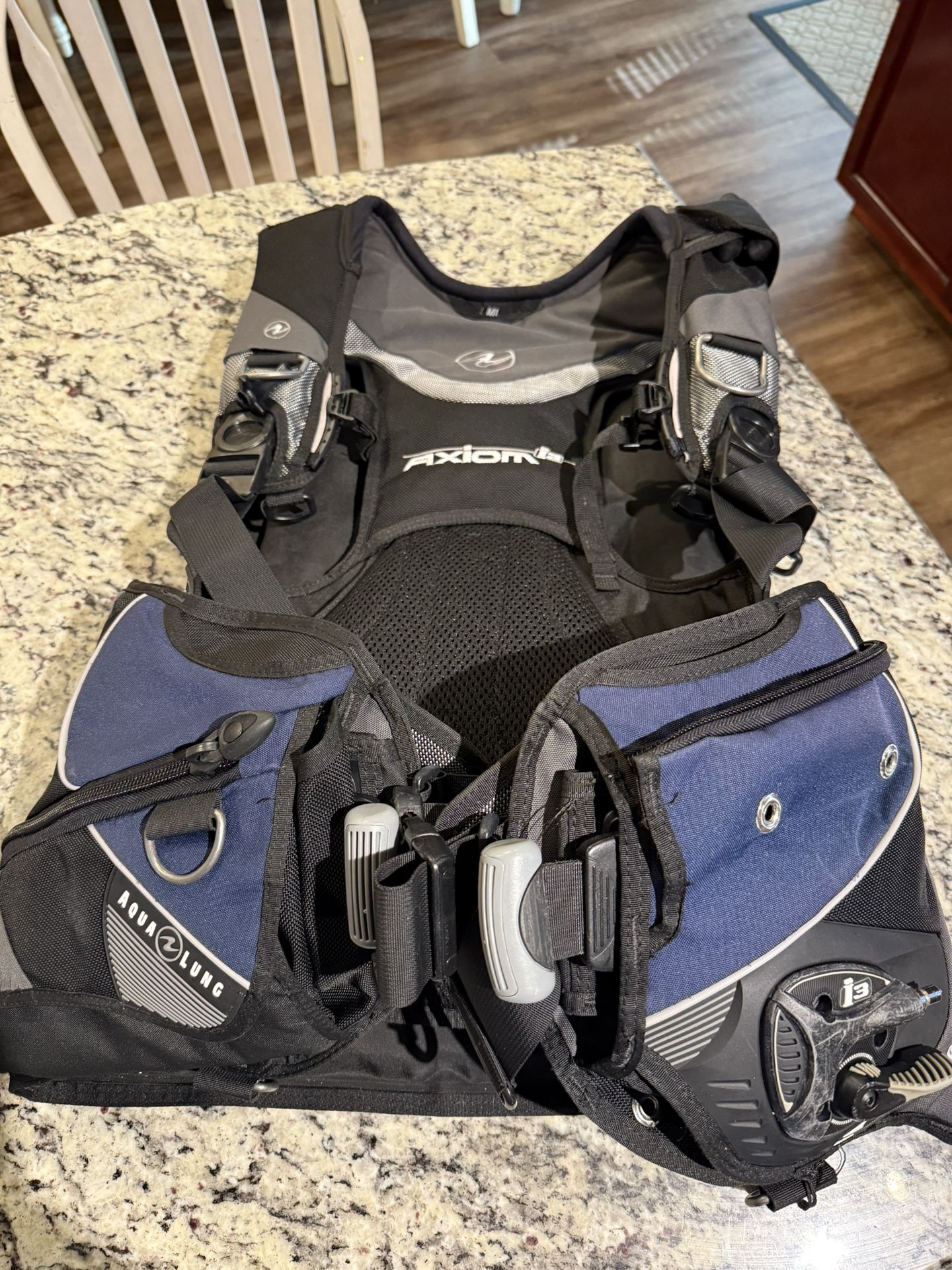 Aqua Lung Axiom i3 BCD M/L
