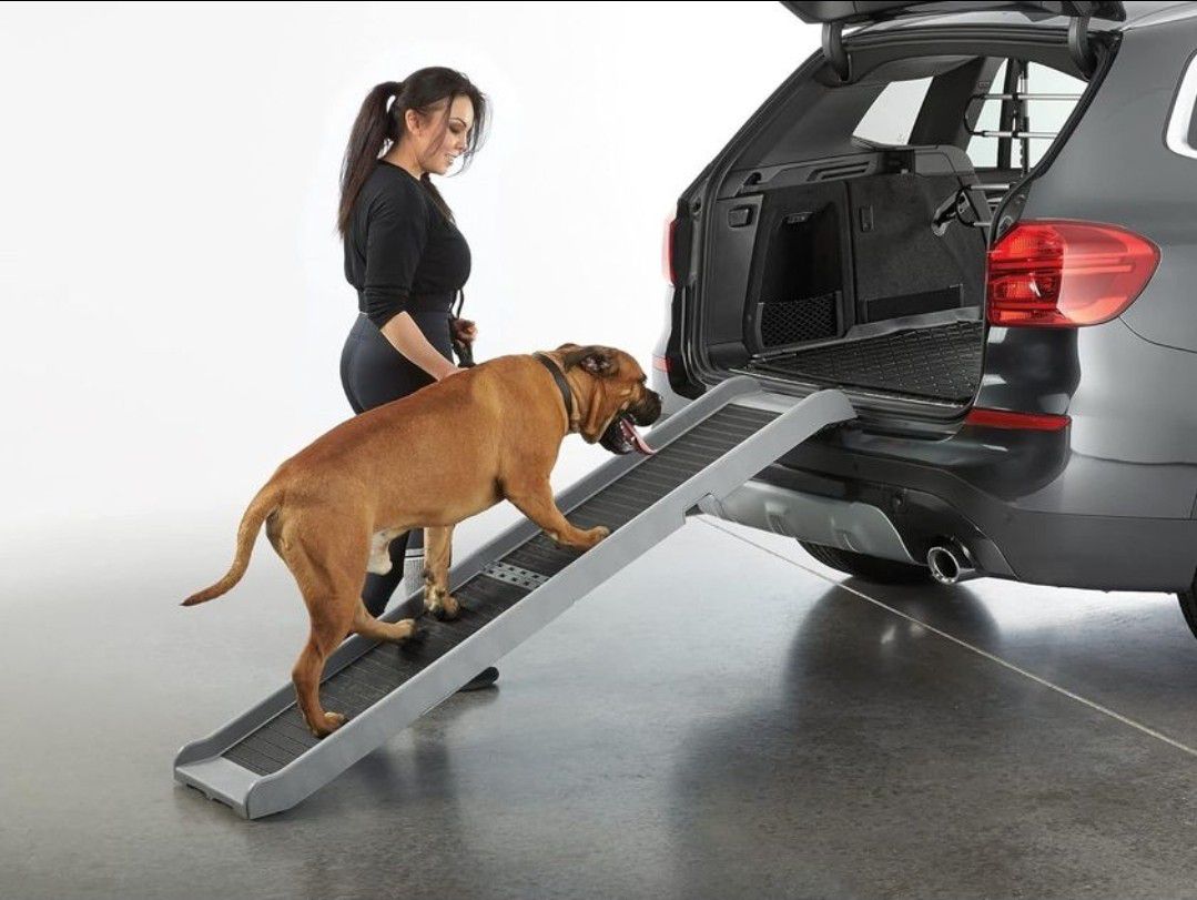 Non-Slip, Portable Dog Ramp for Large Dogs to 300 Pounds