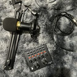 Studio/Streaming Mic & Soundboard 