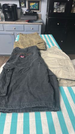 Men’s Cargo Shorts Size38