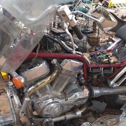Suzuki Intruder 1400 Non Running  1998 