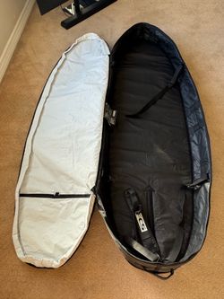 FCS Travel 2 surfboard bag