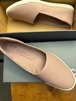 ECCO Simpil Slip-On Flats