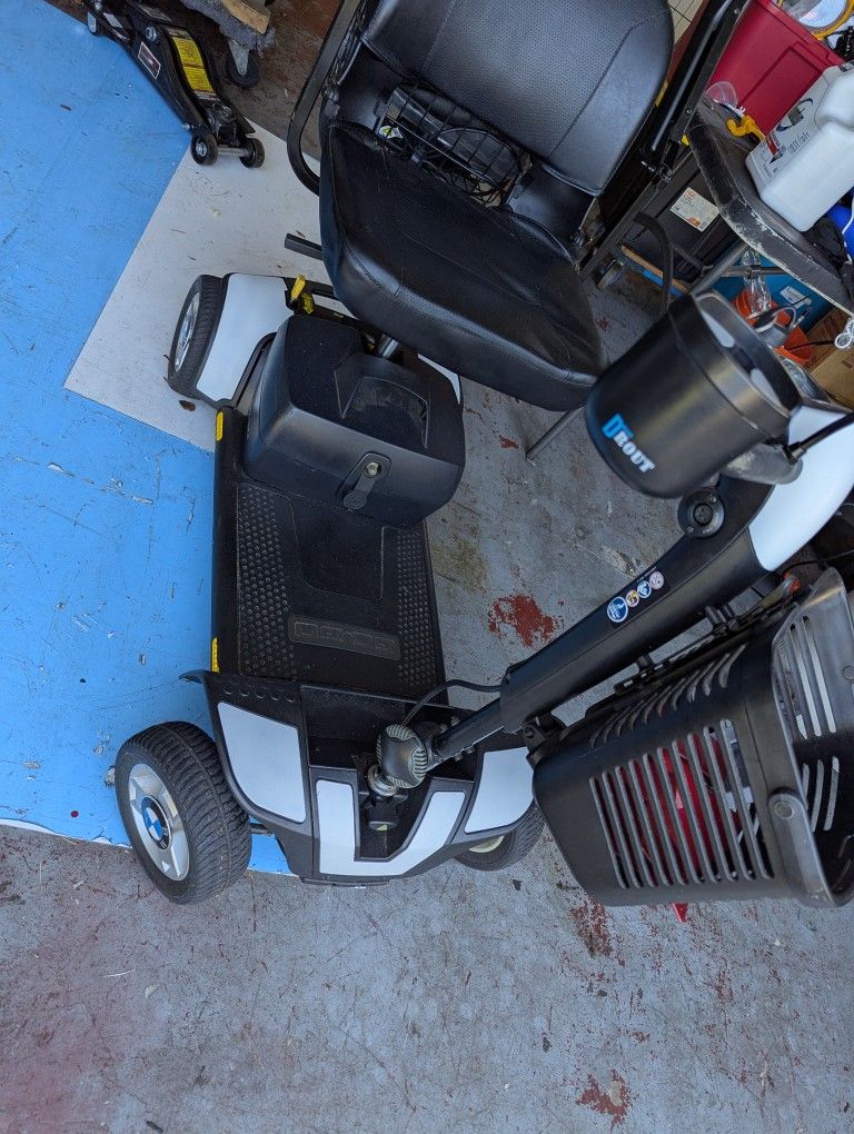 Scooter Four-wheel