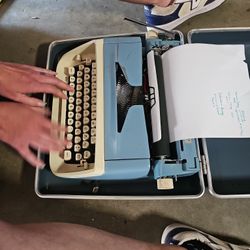 Mechanical Type Writer 