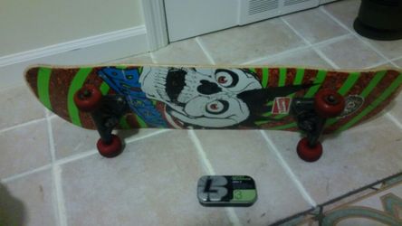 Nice skatebaord plus Abec 3 bearing