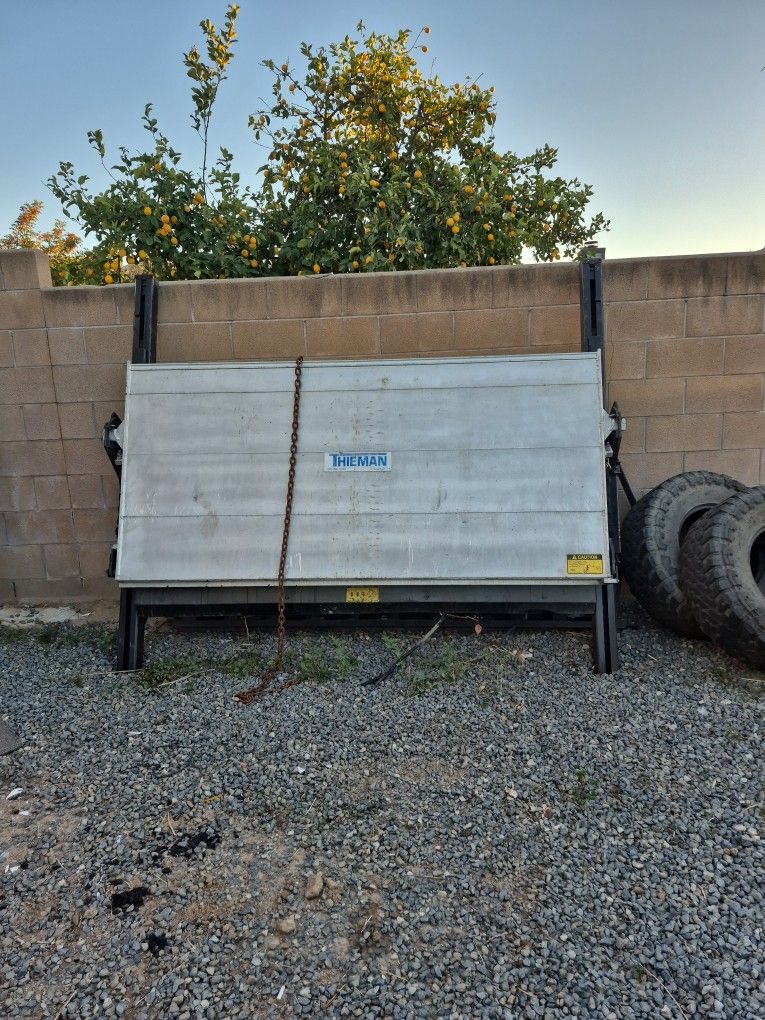 Lift Gate