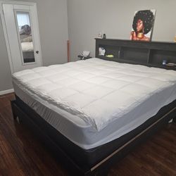 King Size Bed For Sale. 