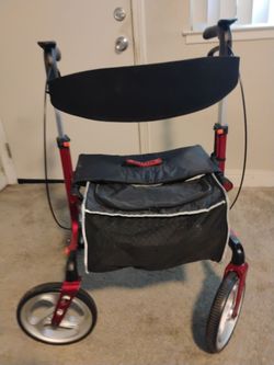 Rollator walker