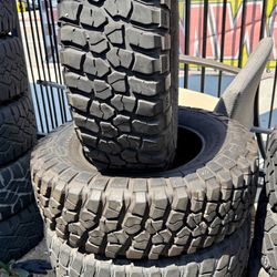 Vendo 255/75/R17 Instacion Y Balance Las 4 Llantas Por $200