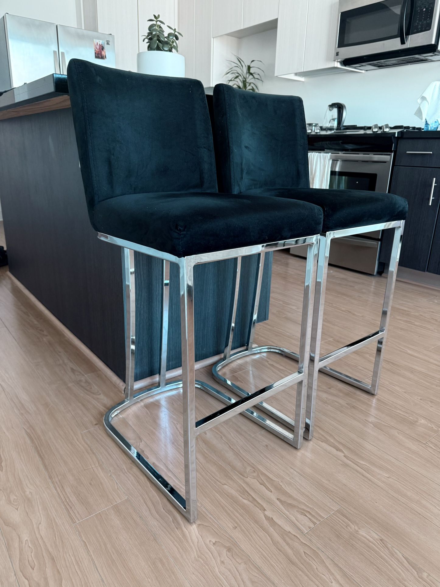 2 Two Bar Stools Modern | Contemporary Velvet Upholstered Counter Stool with Polished Silver Metal Legs, 16" W x 19.5"D x 36.5" H, Black