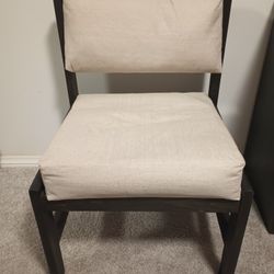 Armless wooden chair, in good condition! Available!