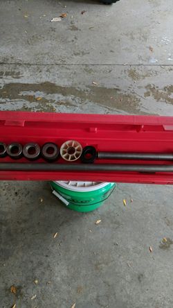 Cam bearing installer