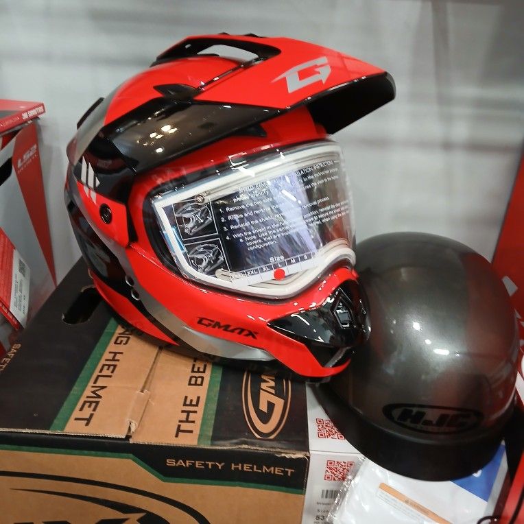 Supermoto Adventure Helmet With Electric Defrost Shield Size Large Brand New $150 Special Deal Original Price $500