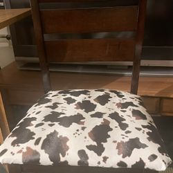 Beautiful Dining Table 