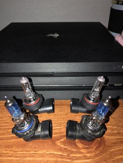 Sylvania Xenon headlight bulbs 9006