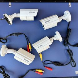 4 Pk ZOSI - Model ZG2112C Digitalt Security CAMERA - White W Cable Office Setting