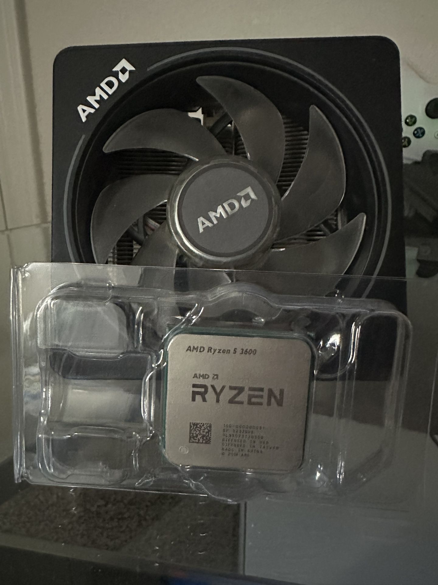 Ryzen 5 3600 with Wraith Prism Cooler 