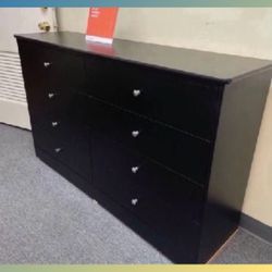 8 Drawer Dresser 