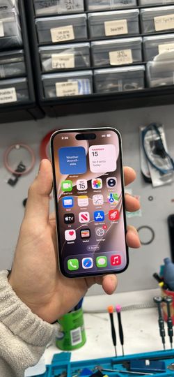iPhone 15 128Gb Unlocked & With Warranty & With Charger