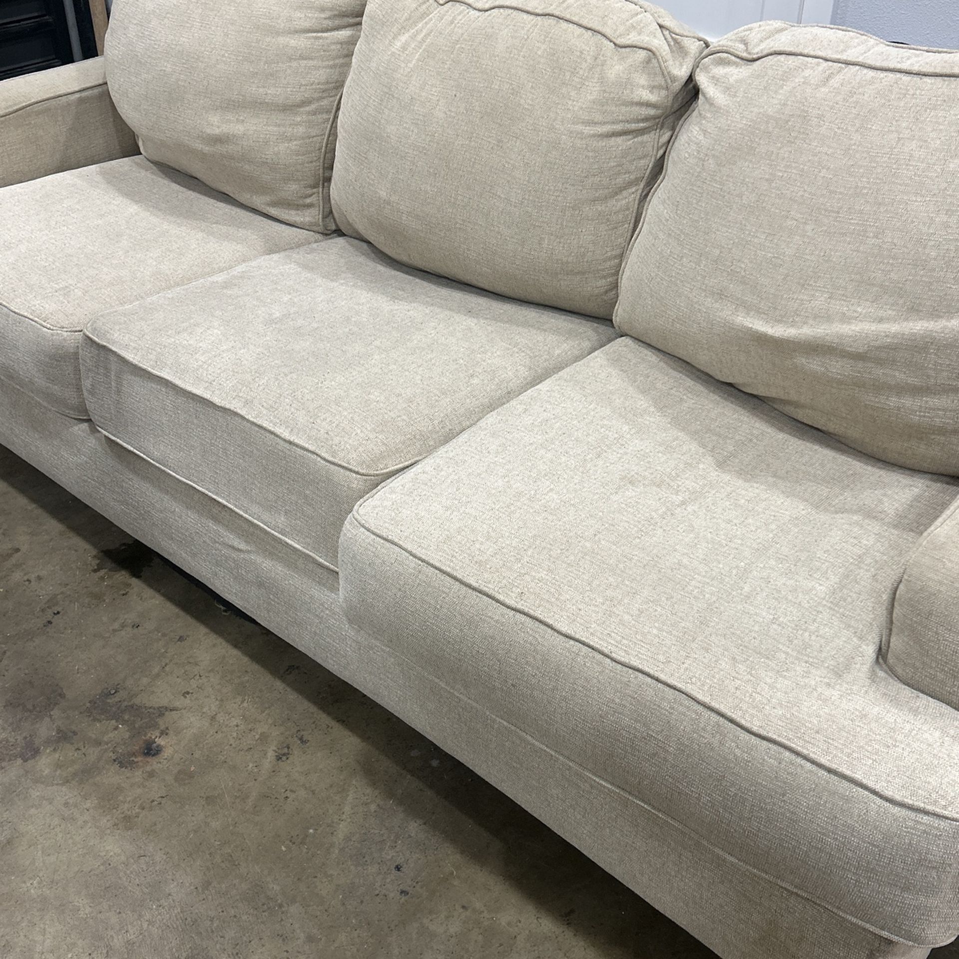 Sofa Free