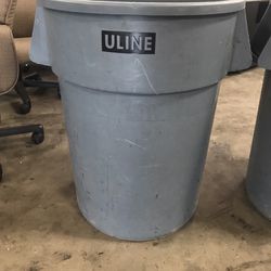Trash Cans (44 Gallons)