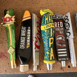 12 Tap Handle Lot