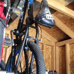 Mongoose Outerlimit Bmx Bike