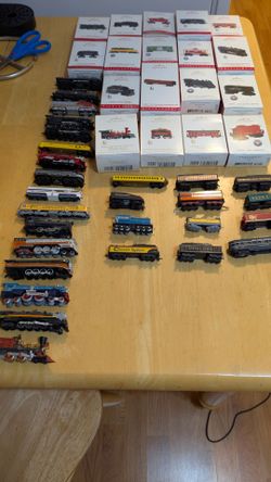Hallmark Keepsake Lionel Train Ornaments Collectors Lot Of 42