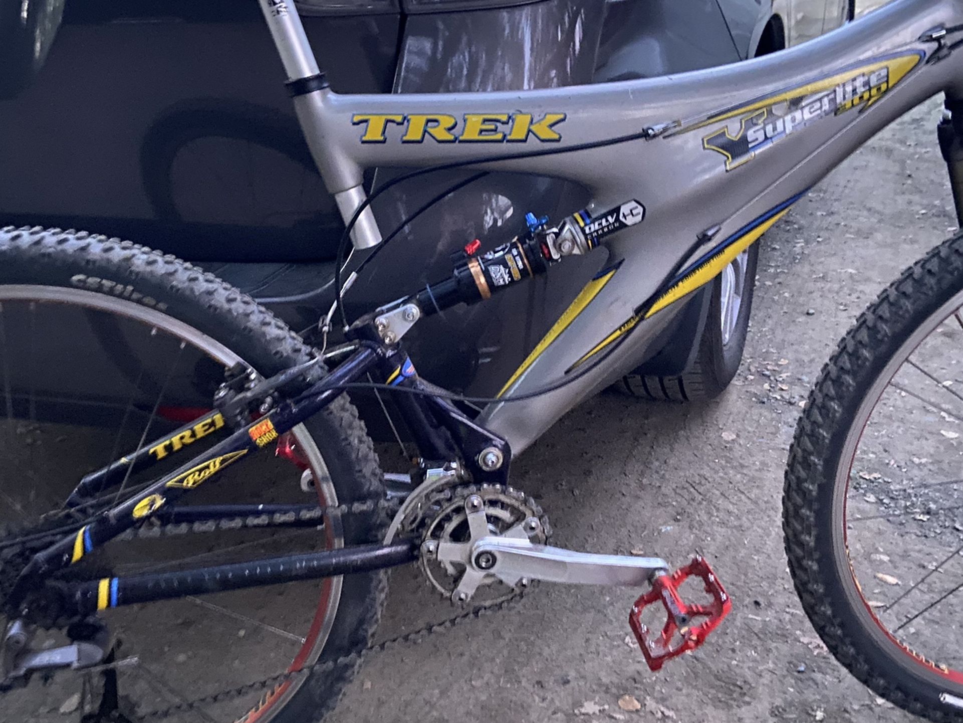 Trek “Y” SL300 Carbon Fiber Mountain Bike Size Medium