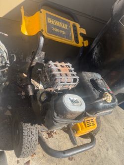 Dewalt pressure washer for parts or fix