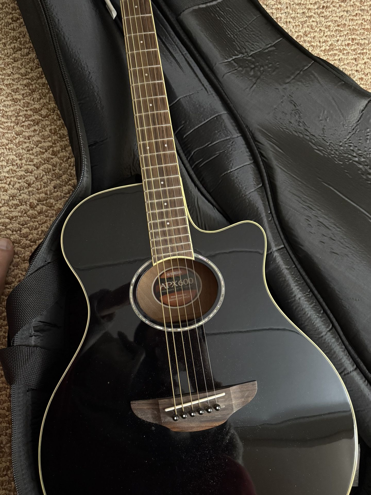 Guitar! Yamaha Apx 600