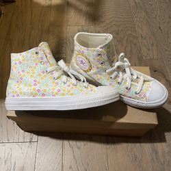 Converse Floral Print High Tops New Youth Size 5 