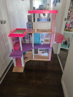 Barbie house and other toys