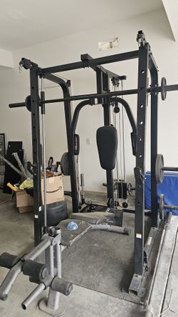 Multifunctional Home Gym / Smith Machine