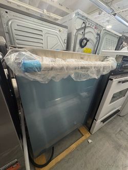 Built-In Dishwasher with Stainless Steel Tub