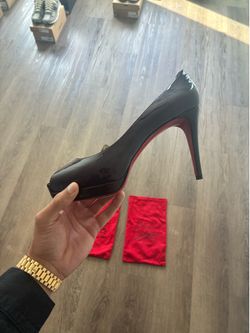 Christian Louboutin Paris Red Bottoms Pumps Size US 11 IT 41 CHT439502 Made In Italy