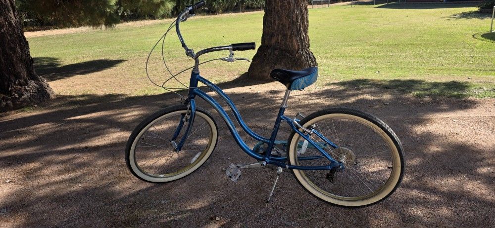 Giant/Liv Simple 7 Cruiser Bike Blue