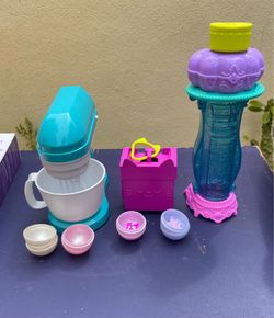 Magic Mixies Mixlings Toy Lot - Kitchen Mixer, Potion Tower, Case & Accessories