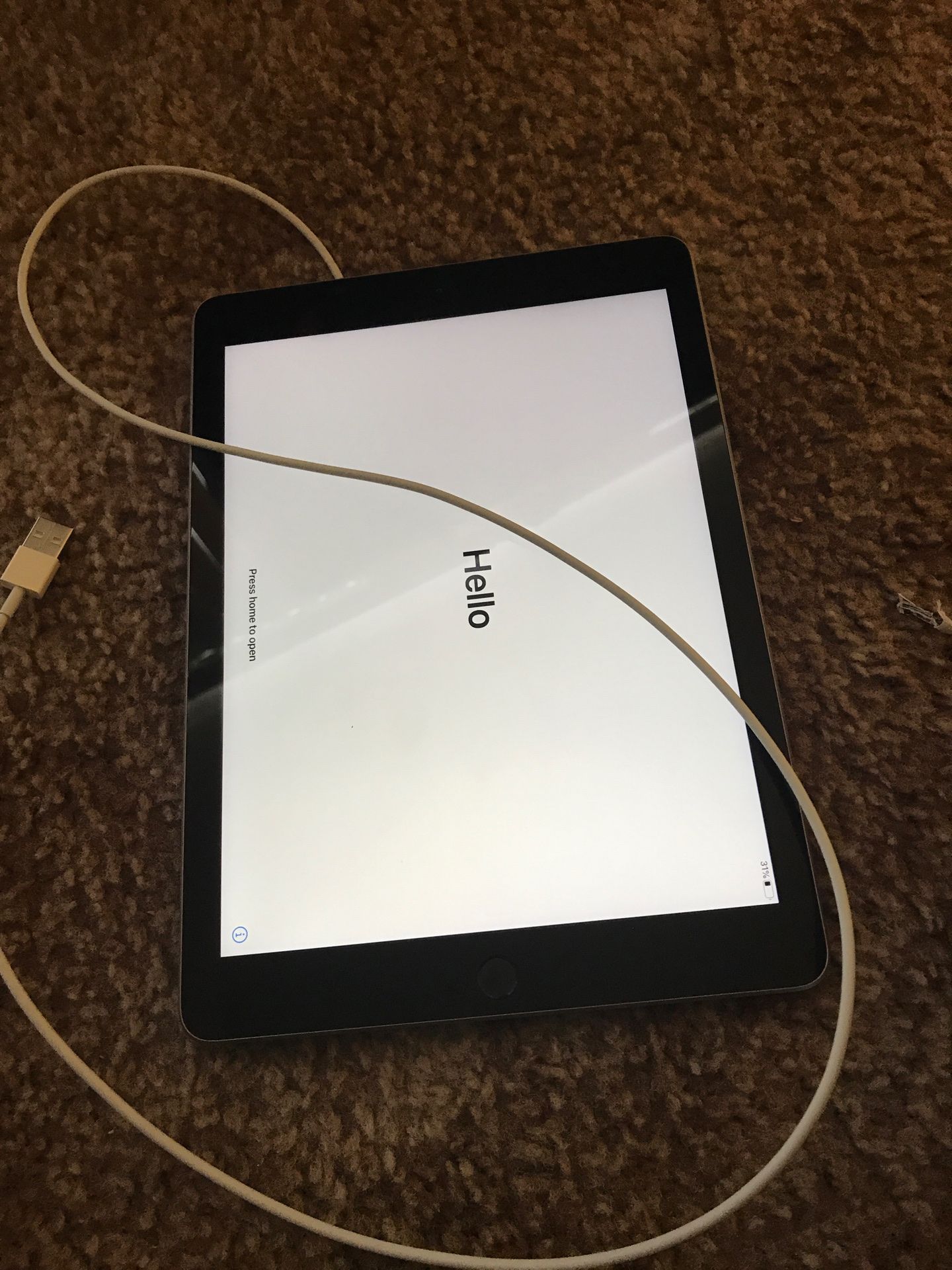 6th Gen. IPad w/ Charger