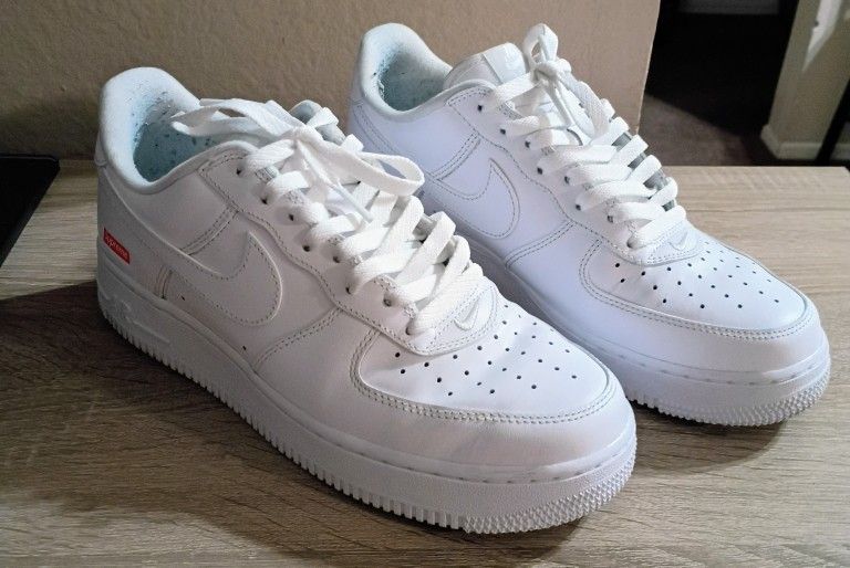 Nike Airforce Ones Supreme