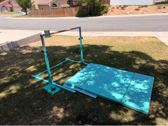 Gymnastics bar + pads