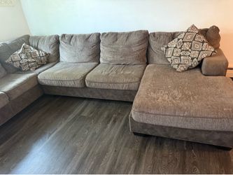 Brown/Gray Sectional Couch – Great Conditio
